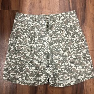 Cabelas Digital Camo Shorts